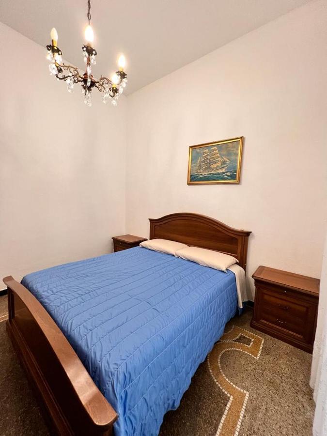 Savona Casa Vacanze Vicino Mare 3 Minuti Wifi Exterior photo