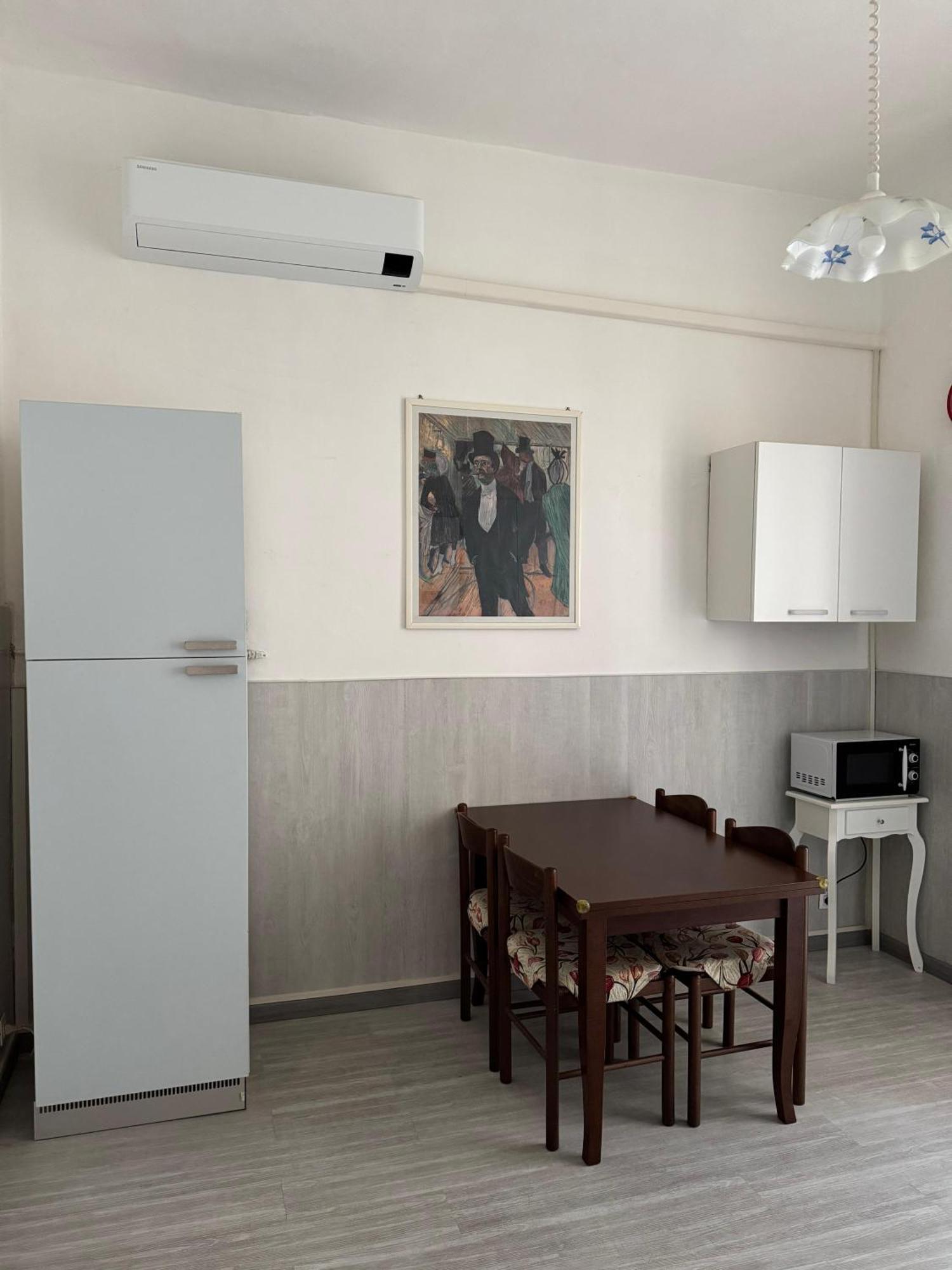 Savona Casa Vacanze Vicino Mare 3 Minuti Wifi Exterior photo